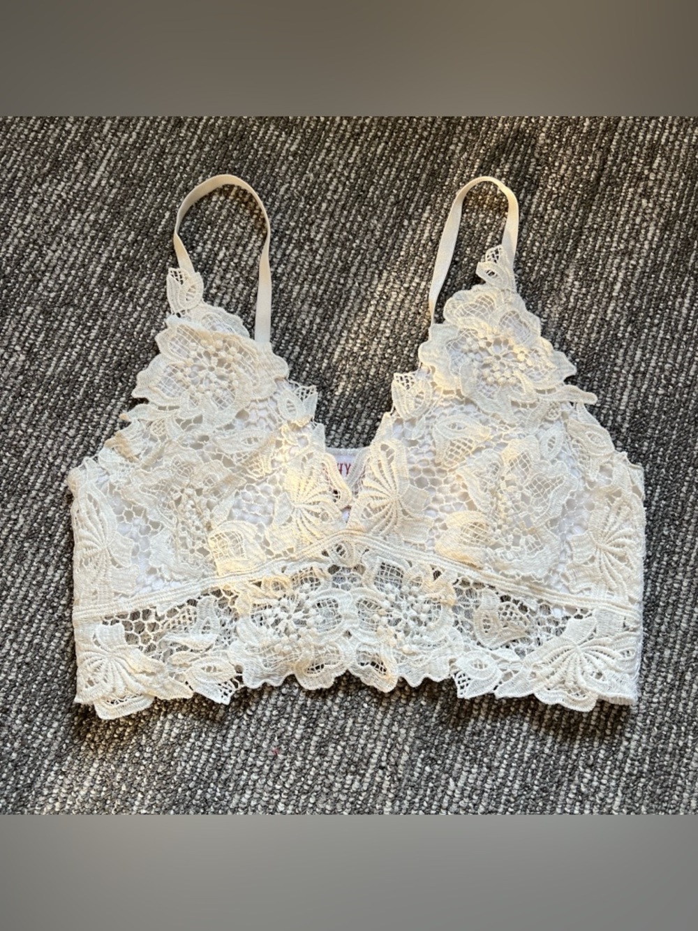 Shyanne White Lace Bralette – Floral Lace, Adjustable Straps